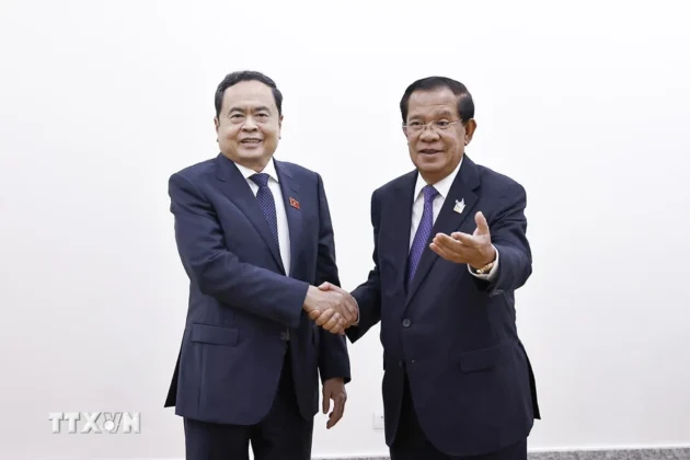 Chủ tịch Quốc hội Trần Thanh Mẫn hội kiến Chủ tịch Thượng viện Campuchia Samdech Techo Hun Sen.