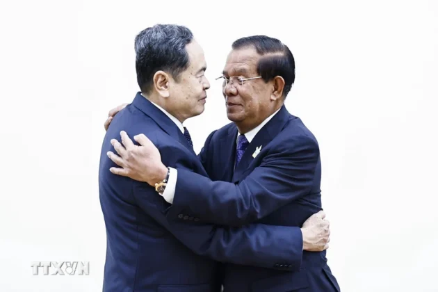 Chủ tịch Quốc hội Trần Thanh Mẫn hội kiến Chủ tịch Thượng viện Campuchia Samdech Techo Hun Sen.