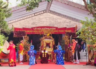 Lễ hội tưởng niệm 905 năm ngày hóa Đức Thánh Hoàng Phúc Trung