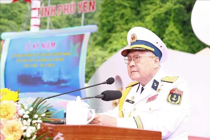 Anh hùng lực lượng vũ trang Nhân dân - Trung tá Hồ Đắc Thạnh, nguyên thuyền trưởng tàu 41 với 12 lần chỉ huy Tàu Không số phát biểu.