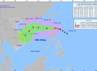Bão Yinxing đạt mức cực đại, di chuyển 'lạ thường' tiến về Biển Đông
