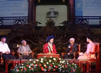 Ra mắt sách ‘Hàm Nghi – Hoàng đế lưu vong, nghệ sĩ ở Alger’ Ra mắt sách 'Hàm Nghi - Hoàng đế lưu vong, nghệ sĩ ở Alger'