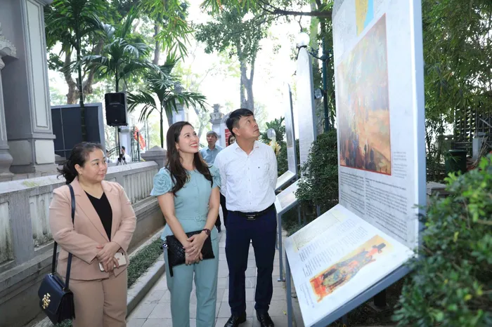 Trưng bày nhằm tri ân, tưởng nhớ công lao và những đóng góp của Anh hùng dân tộc đức vua Lê Lợi. 