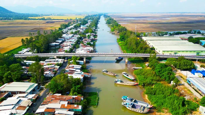 An Giang nhìn nhận giá trị lịch sử, phát triển tiềm năng kênh Vĩnh Tế