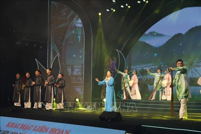 Tiết mục tham dự Liên hoan.