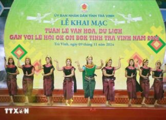 Sôi nổi Tuần lễ Văn hóa, Du lịch gắn với Lễ hội Ok Om Bok tỉnh Trà Vinh