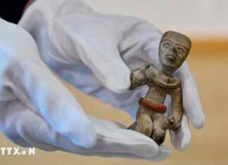 Mexico hồi hương hàng trăm cổ vật ngàn năm tuổi từ một nhà sưu tập cá nhân Mexico hồi hương hàng trăm cổ vật ngàn năm tuổi từ một nhà sưu tập cá nhân