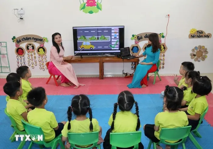 Giờ học ứng dụng Trí tuệ Nhân tạo (AI) tại trường Mầm non Song Mai (thành phố Bắc Giang). 