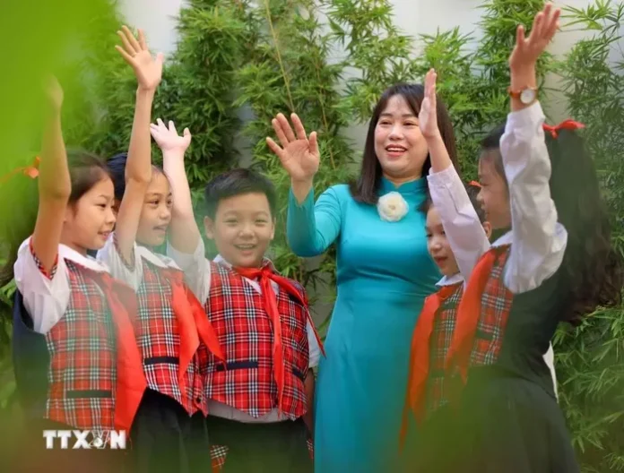 Ngày Nhà giáo Việt Nam: Tri ân những người 'truyền lửa' Ngày Nhà giáo Việt Nam: Tri ân những người 'truyền lửa'