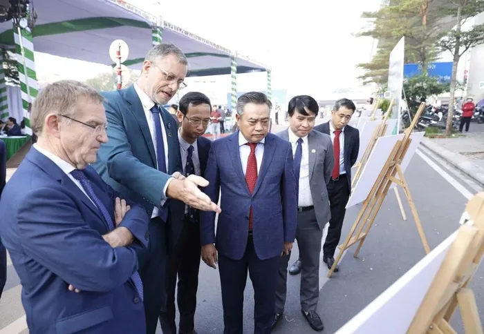 Tham dự sự kiện, ông Olivier BROCHET, Đại sứ Đặc mệnh toàn quyền Cộng hòa Pháp tại Việt Nam