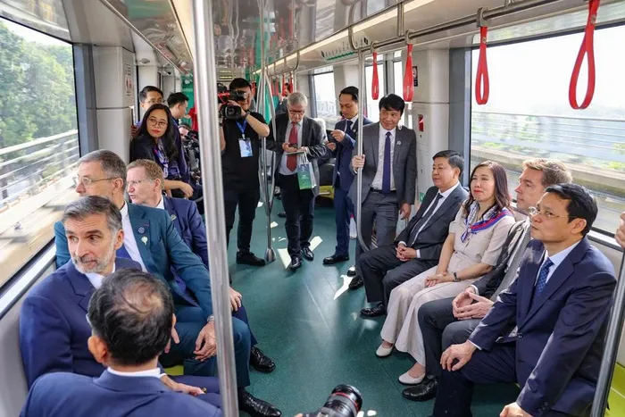 Vận hành thương mại đoạn trên cao tuyến đường sắt đô thị thí điểm Nhổn-Ga Hà Nội