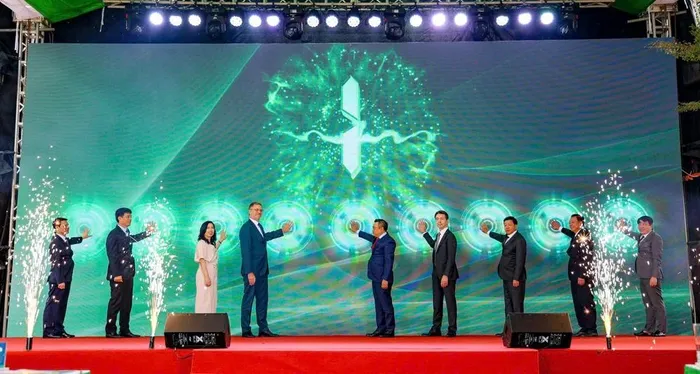 Các đại biểu tham dự Lễ vận hàng thương mại đoạn trên cao tuyến đường sắt đô thị thí điểm thành phố Hà Nội đoạn Nhổn-Ga Hà Nội. 
