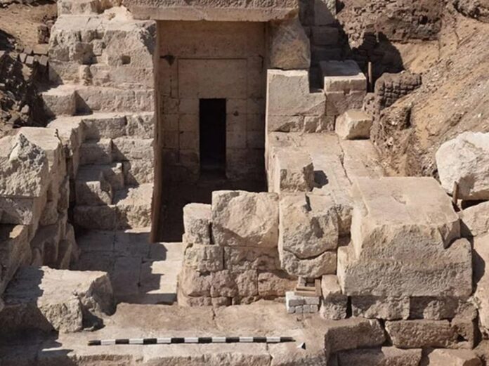 Phát hiện tàn tích một ngôi đền cổ có từ thời Ptolemaic ở Ai Cập Phát hiện tàn tích một ngôi đền cổ có từ thời Ptolemaic ở Ai Cập