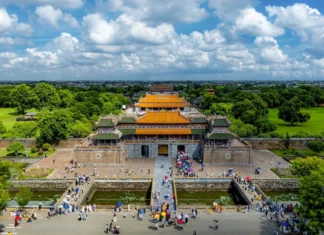 Thừa Thiên Huế – 1 điểm đến 8 di sản được UNESCO công nhận Thừa Thiên Huế - 1 điểm đến 8 di sản được UNESCO công nhận