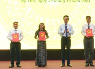 Sau khi sắp xếp, Tiền Giang chỉ còn 164 đơn vị hành chính cấp xã Sau khi sắp xếp, Tiền Giang chỉ còn 164 đơn vị hành chính cấp xã