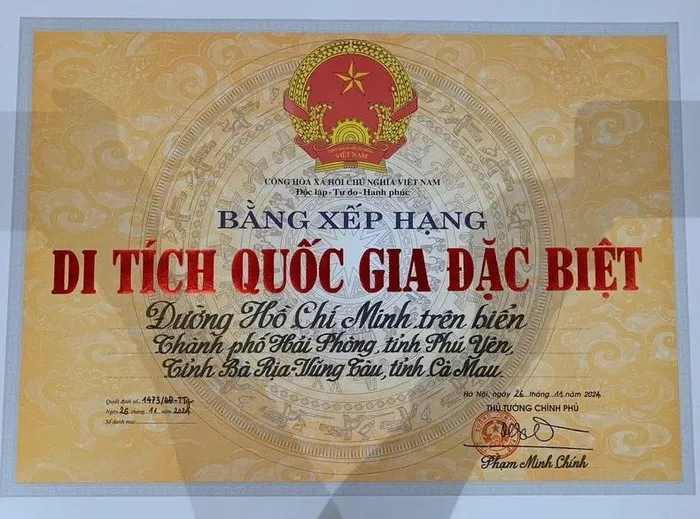 Bằng xếp hạng Di tích Quốc gia đặc biệt đối với các địa điểm của Đường Hồ Chí Minh trên biển.