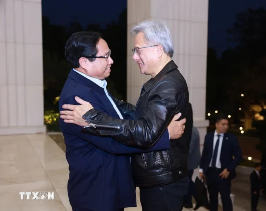 Thủ tướng Phạm Minh Ch&iacute;nh tiếp Chủ tịch Tập đo&agrave;n NVIDIA (Hoa Kỳ) Jensen Huang.