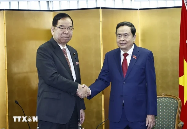 Chủ tịch Quốc hội Trần Thanh Mẫn tiếp Chủ tịch Đảng Cộng sản Nhật Bản Shii Kazuo.