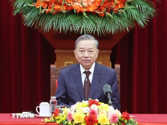 Tổng B&iacute; thư T&ocirc; L&acirc;m tại buổi tiếp Nh&oacute;m c&aacute;c chuy&ecirc;n gia, nh&agrave; khoa học tham dự Lễ trao giải VinFuture.