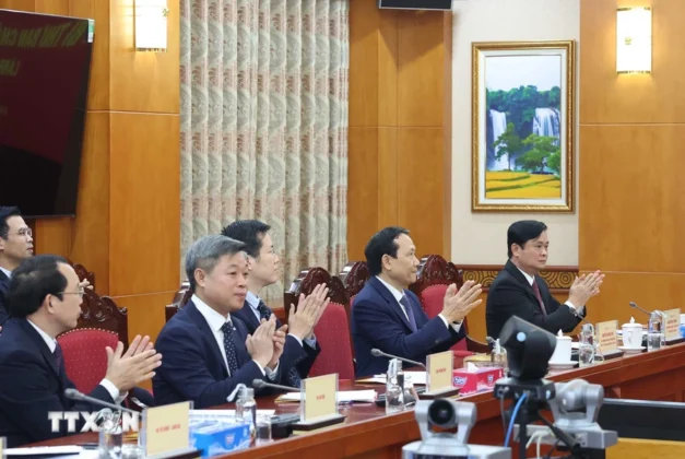 C&aacute;c đại biểu tham dự buổi l&agrave;m việc.