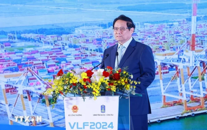 Thủ tướng Phạm Minh Ch&iacute;nh ph&aacute;t biểu tại Diễn đ&agrave;n Logistics Việt Nam năm 2024.