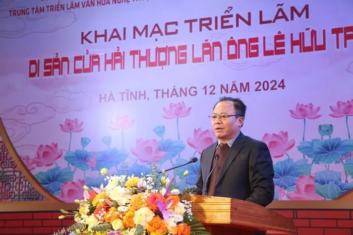 TS. Nguyễn Đăng Chương - Giám đốc Trung tâm triển lãm văn hóa nghệ thuật Việt Nam phát biểu khai mạc triển lãm.