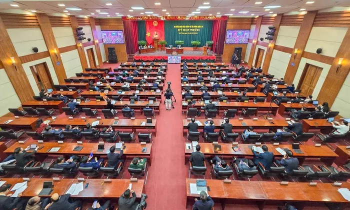 Toàn cảnh kỳ họp.