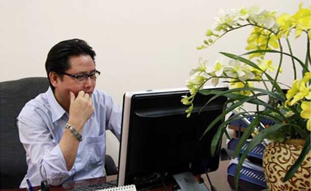 Nhà văn Phan Đình Minh.