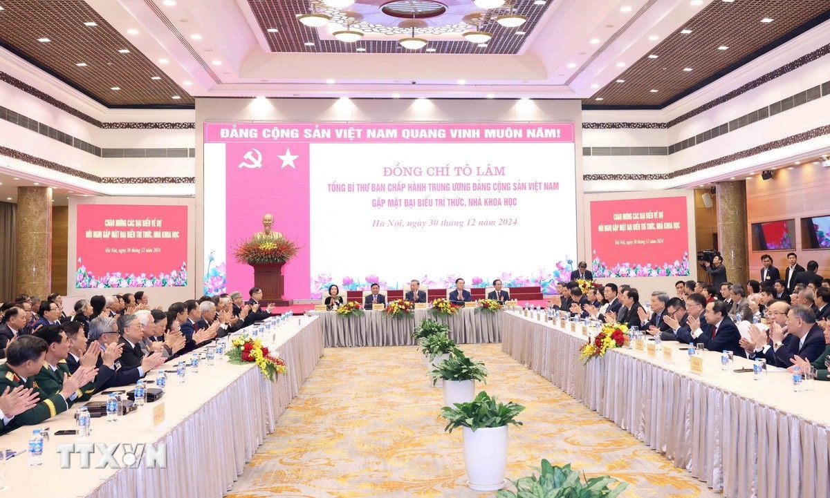 Toàn cảnh hội nghị. 