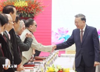 Tổng Bí thư Tô Lâm: Đội ngũ văn nghệ sỹ sẽ chiếm lĩnh những đỉnh cao mới Tổng Bí thư Tô Lâm: Đội ngũ văn nghệ sỹ sẽ chiếm lĩnh những đỉnh cao mới