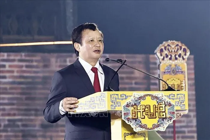 Đồng chí Lê Trường Lưu, Ủy viên Trung ương Đảng, Bí thư Tỉnh ủy, Chủ tịch HĐND, Trưởng Đoàn Đại biểu Quốc hội tỉnh Thừa Thiên - Huế phát biểu. 