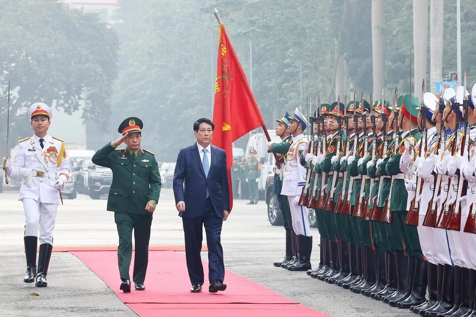 Chủ tịch nước Lương Cường dự Hội nghị Quân chính Toàn quân năm 2024 Chủ tịch nước Lương Cường dự Hội nghị Quân chính Toàn quân năm 2024