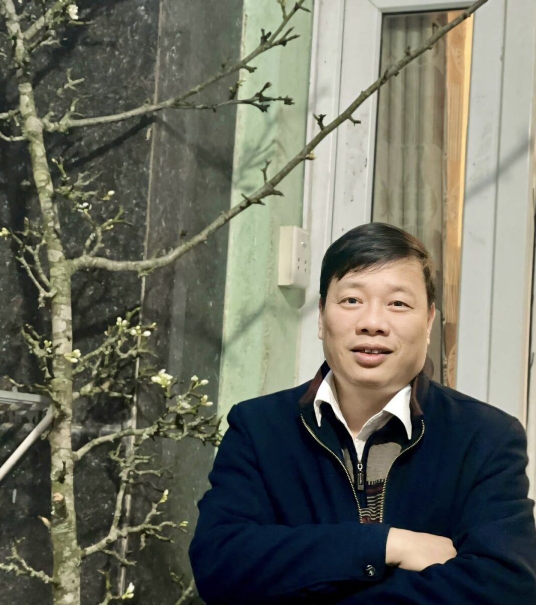 Chùm thơ "Chân dung 18" của Phùng Văn Khai