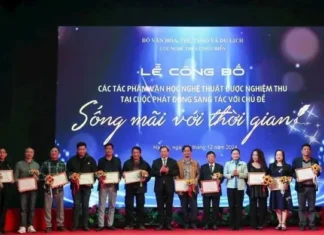 35 tác phẩm văn học, nghệ thuật được nghiệm thu tại Cuộc phát động sáng tác ‘Sống mãi với thời gian’ 35 tác phẩm văn học, nghệ thuật được nghiệm thu tại Cuộc phát động sáng tác 'Sống mãi với thời gian'