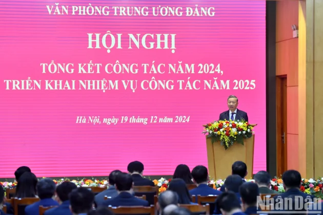 Tổng B&iacute; thư T&ocirc; L&acirc;m ph&aacute;t biểu chỉ đạo hội nghị.