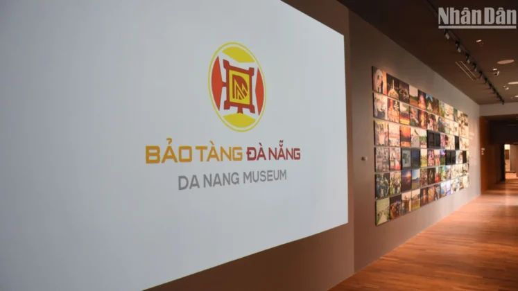 Kh&ocirc;ng gian trưng b&agrave;y hiện đại của Bảo t&agrave;ng Đ&agrave; Nẵng gồm 4 khu vực Trưng b&agrave;y ch&iacute;nh bao gồm Trưng b&agrave;y thường xuy&ecirc;n; Lịch sử thi&ecirc;n nhi&ecirc;n v&agrave; con người Đ&agrave; Nẵng; Lịch sử ph&aacute;t triển đ&ocirc; thị Đ&agrave; Nẵng v&agrave; Văn h&oacute;a. (Ảnh: ANH Đ&Agrave;O)