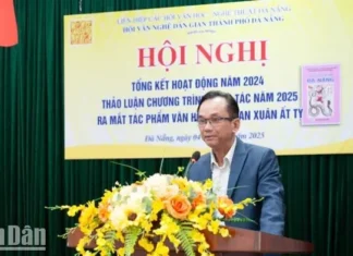 Hội Văn nghệ dân gian Đà Nẵng ra mắt ấn phẩm ‘Văn hóa dân gian Xuân Ất Tỵ 2025’ Hội Văn nghệ dân gian Đà Nẵng ra mắt ấn phẩm 'Văn hóa dân gian Xuân Ất Tỵ 2025'