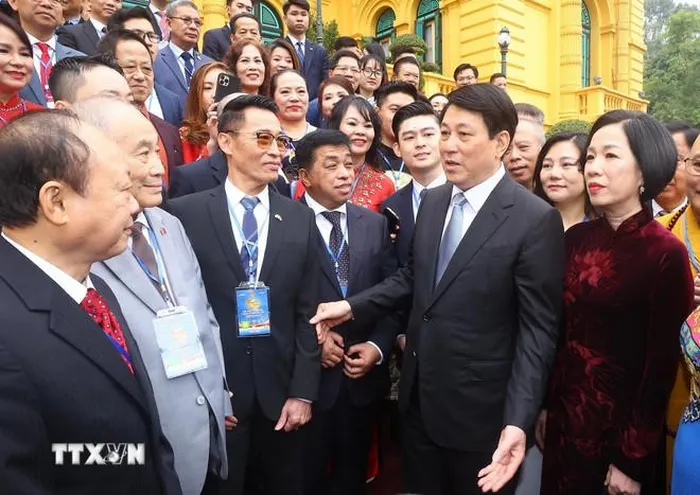 Chủ tịch nước Lương Cường và Phu nhân cùng đoàn kiều bào về thăm quê hương nhân dịp Tết Nguyên đán Ất Tỵ năm 2025.