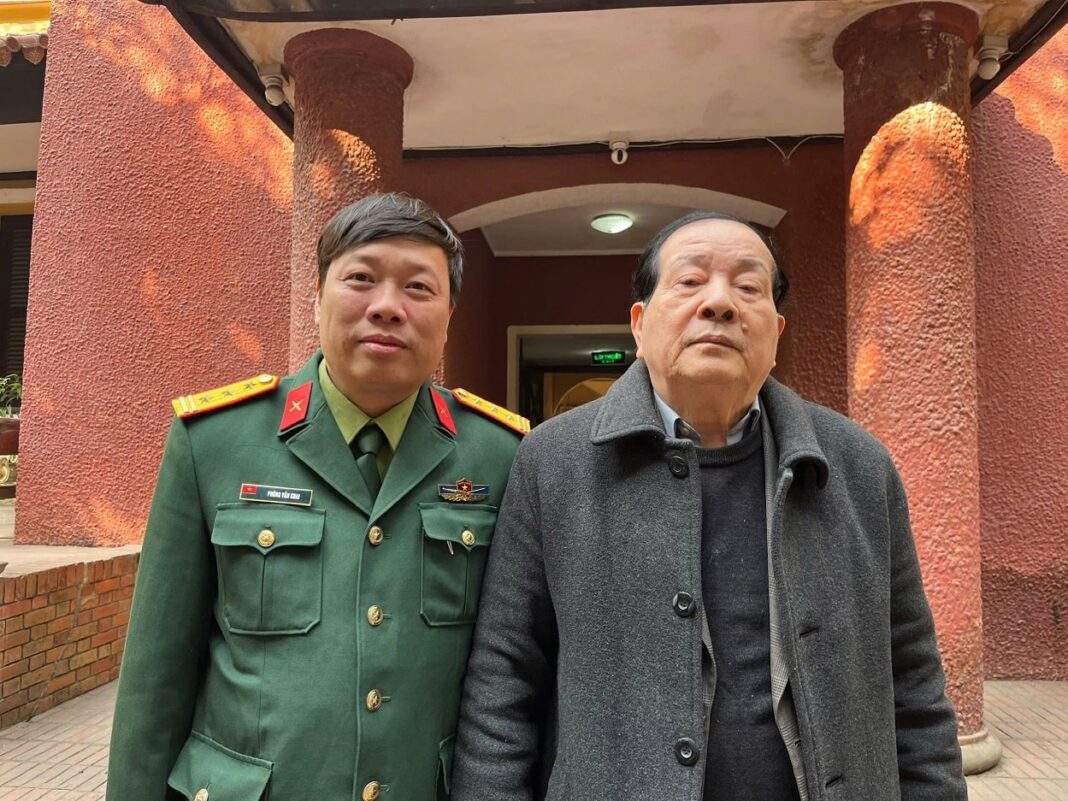 Chùm thơ "Chân dung 29" của Phùng Văn Khai Chùm thơ "Chân dung 29" của Phùng Văn Khai