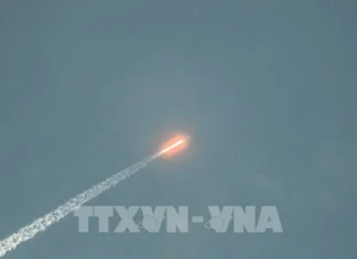 SpaceX phóng 2 tàu đổ bộ tư nhân của Mỹ và Nhật Bản lên Mặt Trăng