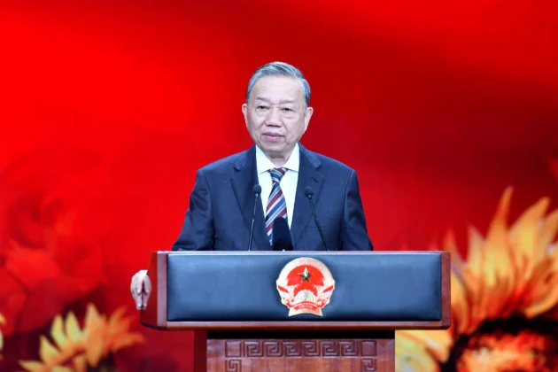 Tổng B&iacute; thư T&ocirc; L&acirc;m ph&aacute;t biểu tại chương tr&igrave;nh gặp mặt.