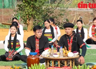 Đây được xem là bùa may mắn mà ông Mo ban tặng.