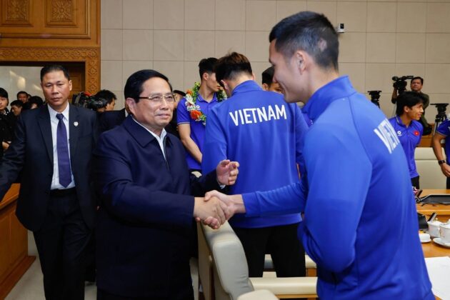 Thủ tướng Phạm Minh Ch&iacute;nh đ&atilde; trực tiếp đến xem đội tuyển Việt Nam thi đấu trận b&aacute;n kết lượt về v&agrave; trận chung kết lượt đi AFF Cup 2024 tr&ecirc;n s&acirc;n vận động Việt Tr&igrave;