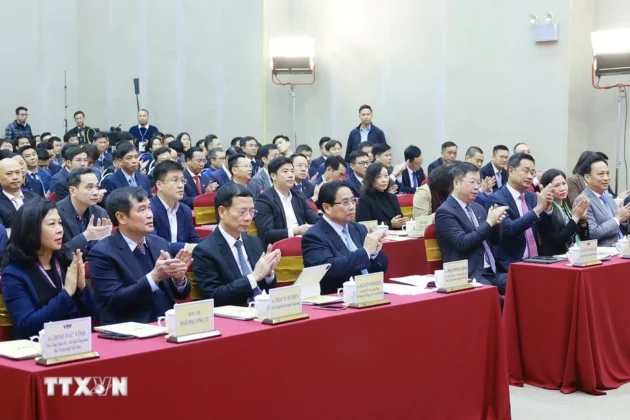 Thủ tướng Phạm Minh Ch&iacute;nh v&agrave; c&aacute;c đại biểu dự Hội nghị triển khai nhiệm vụ năm 2025 của Đ&agrave;i Truyền h&igrave;nh Việt Nam.