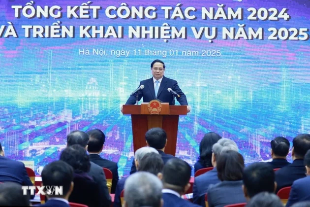 Thủ tướng Phạm Minh Ch&iacute;nh ph&aacute;t biểu chỉ đạo tại Hội nghị triển khai nhiệm vụ năm 2025 của Đ&agrave;i Truyền h&igrave;nh Việt Nam.