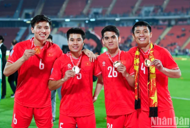 C&aacute;c th&agrave;nh vi&ecirc;n của đội tuyển đ&atilde; c&oacute; những đ&oacute;ng g&oacute;p ri&ecirc;ng biệt cho th&agrave;nh quả tuyệt vời.