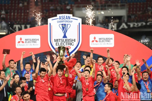 Danh hiệu ASEAN Cup 2024 cũng l&agrave; chức v&ocirc; địch Đ&ocirc;ng Nam &Aacute; thứ 3 trong lịch sử b&oacute;ng đ&aacute; Việt Nam, sau hai lần đăng quang v&agrave;o c&aacute;c năm 2008 v&agrave; 2018.