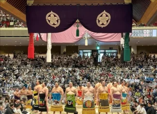 Sumo - môn thể thao thể hiện sức mạnh thể chất và tinh thần của Nhật Bản