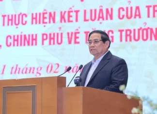 Thủ tướng: Không còn cách nào khác, chúng ta phải tăng trưởng cao, bền vững liên tục từ nay tới 2045 Thủ tướng: Không còn cách nào khác, chúng ta phải tăng trưởng cao, bền vững liên tục từ nay tới 2045