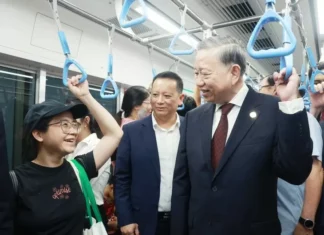 Tổng Bí thư Tô Lâm bất ngờ trải nghiệm tuyến Metro 'không thông báo trước'